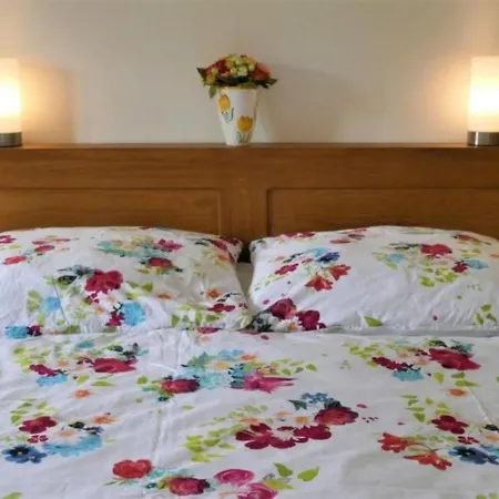 Baigura By Interhome